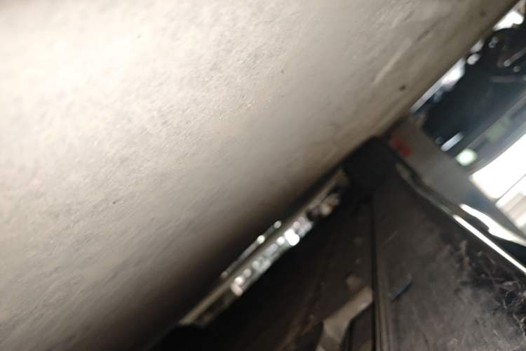 Used VOYAH Dream 2025 PHEV Four-Wheel-Drive Flagship Kunpeng Edition Left Side Sill