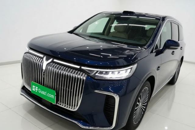 VOYAH Dream 2025 PHEV Four-Wheel-Drive Flagship Version – Qiankun Edition مستعملة