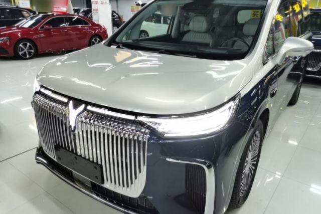 Used VOYAH Dream 2025 PHEV Four-Wheel-Drive Flagship Version – Qiankun Edition
