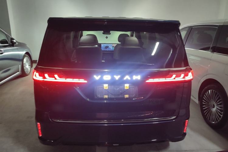 Used VOYAH Dream 2025 PHEV Four-Wheel-Drive Flagship Kunpeng Edition Rear