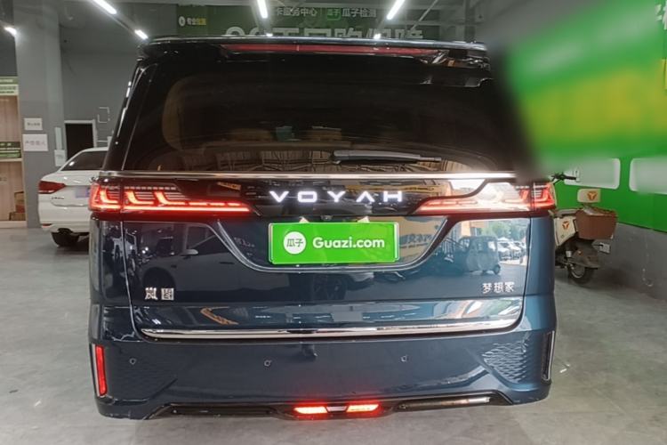 Used VOYAH Dream 2025 PHEV Four-Wheel-Drive Flagship Kunpeng Edition Rear