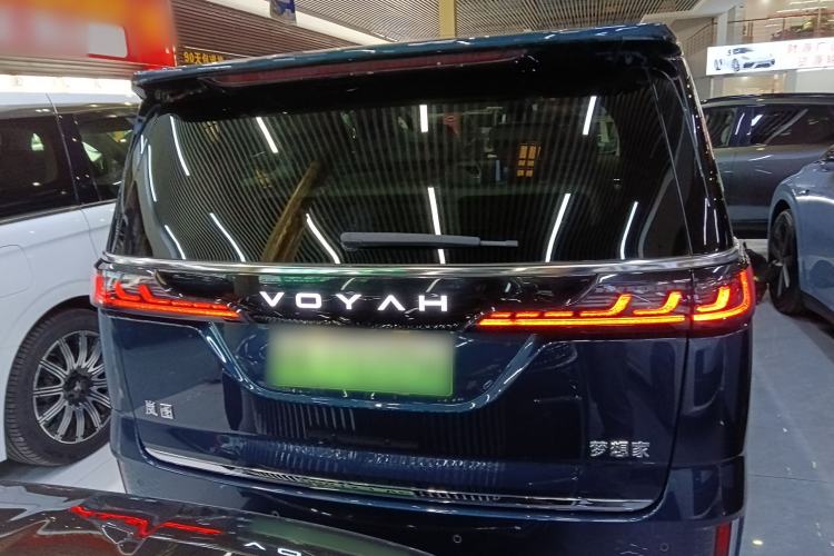 Used VOYAH Dream 2025 PHEV Four-Wheel-Drive Flagship Kunpeng Edition Rear