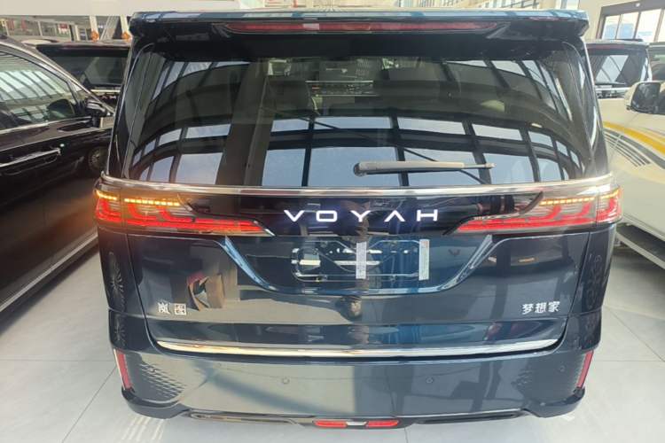 Used VOYAH Dream 2025 PHEV Four-Wheel-Drive Flagship Kunpeng Edition Rear