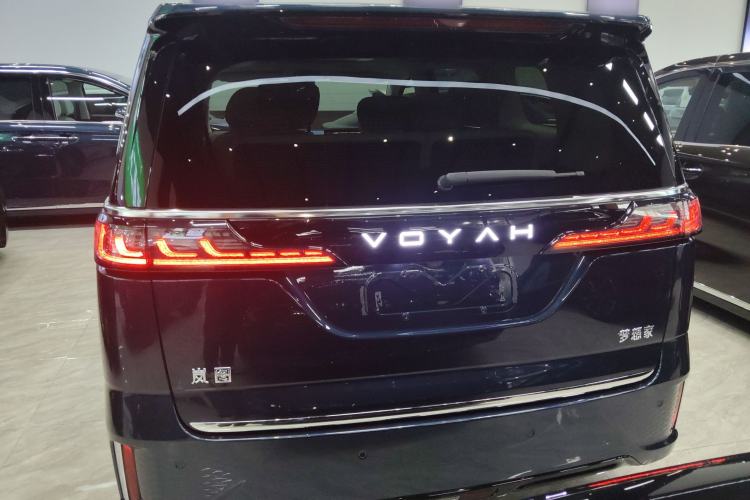 Used VOYAH Dream 2025 PHEV Four-Wheel-Drive Flagship Kunpeng Edition Rear
