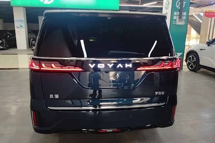 Used VOYAH Dream 2025 EV Four-Wheel Drive Flagship Kunpeng Edition Rear