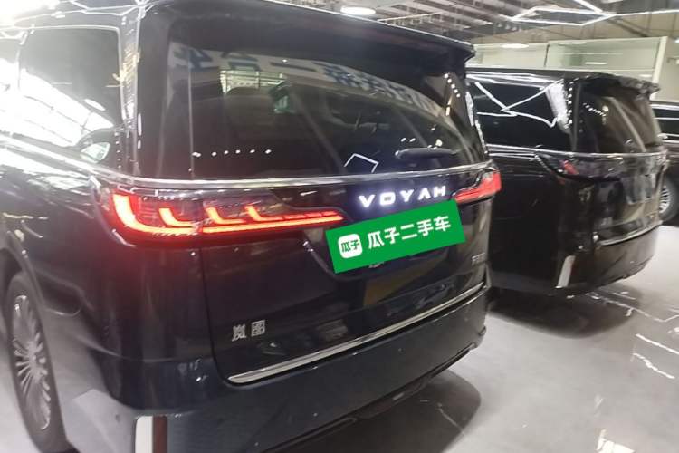 Used VOYAH Dream 2025 PHEV Four-Wheel-Drive Flagship Kunpeng Edition Rear