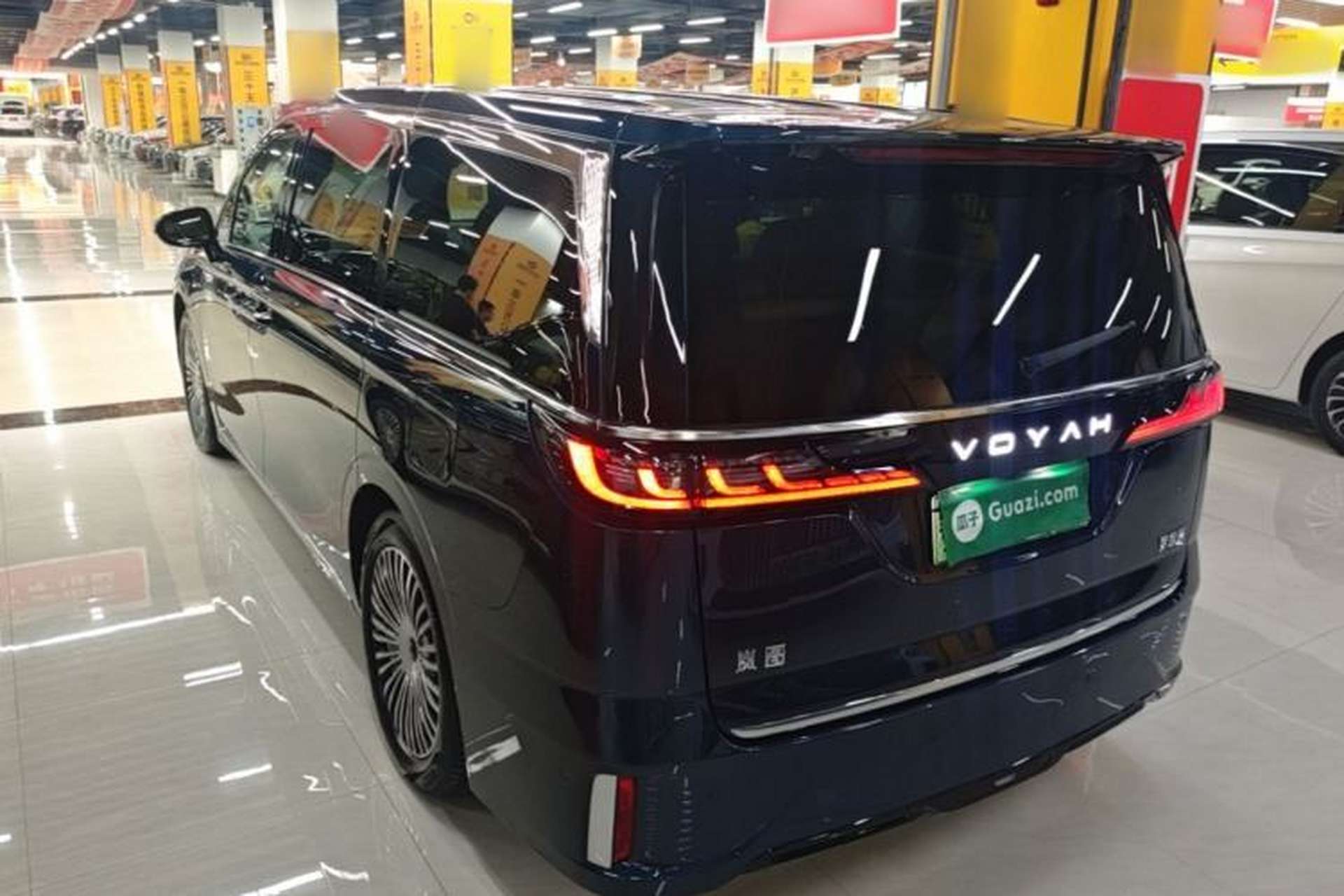 Used VOYAH Dream 2025 PHEV Four-Wheel-Drive Flagship Kunpeng Edition Rear Left 45 Deg