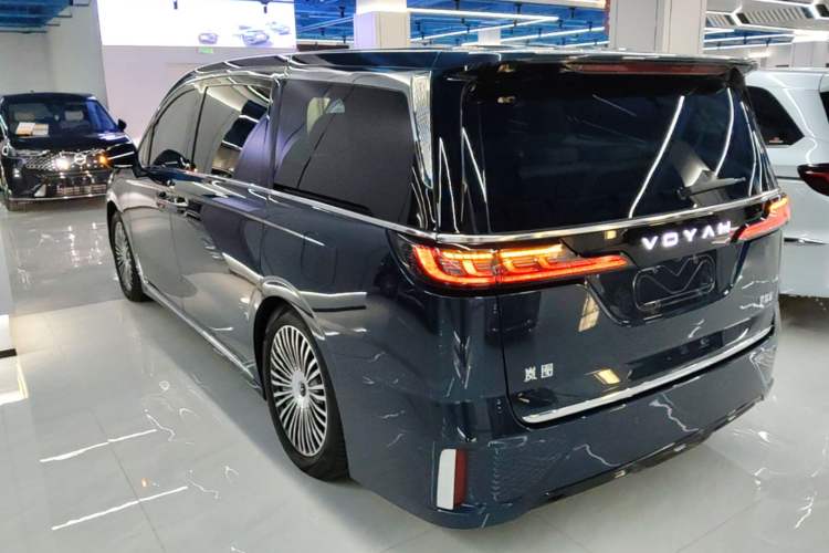 Used VOYAH Dream 2025 PHEV Four-Wheel-Drive Flagship Kunpeng Edition Rear Left 45 Deg