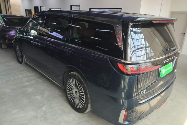 Used VOYAH Dream 2025 PHEV Four-Wheel-Drive Flagship Kunpeng Edition Rear Left 45 Deg