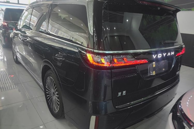 Used VOYAH Dream 2025 PHEV Four-Wheel Drive Excellence Qiankun Edition Rear Left 45 Deg