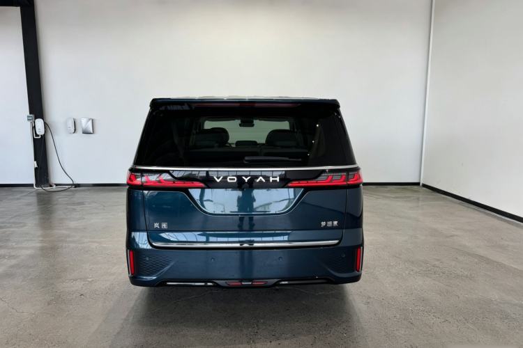 Used VOYAH Dream 2025 PHEV Four-Wheel-Drive Flagship Kunpeng Edition Rear