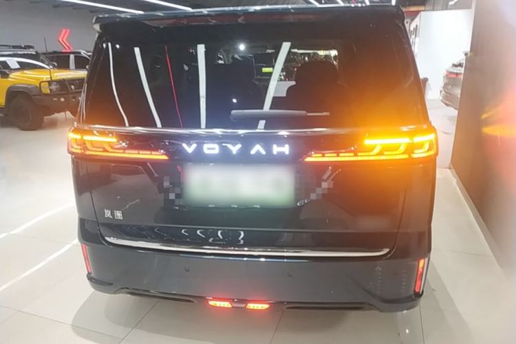 Used VOYAH Dream 2025 PHEV Four-Wheel-Drive Flagship Kunpeng Edition Rear
