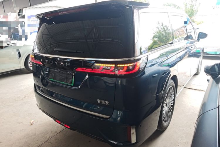 Used VOYAH Dream 2025 PHEV Four-Wheel-Drive Flagship Kunpeng Edition Rear Right 45 Deg