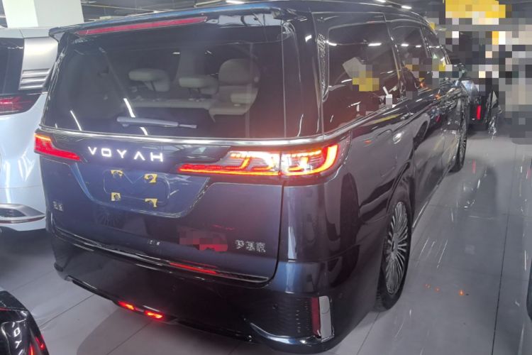 Used VOYAH Dream 2025 PHEV Four-Wheel-Drive Flagship Kunpeng Edition Rear Right 45 Deg