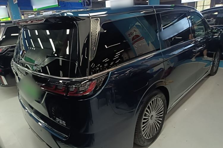 Used VOYAH Dream 2025 PHEV Four-Wheel-Drive Flagship Kunpeng Edition Rear Right 45 Deg