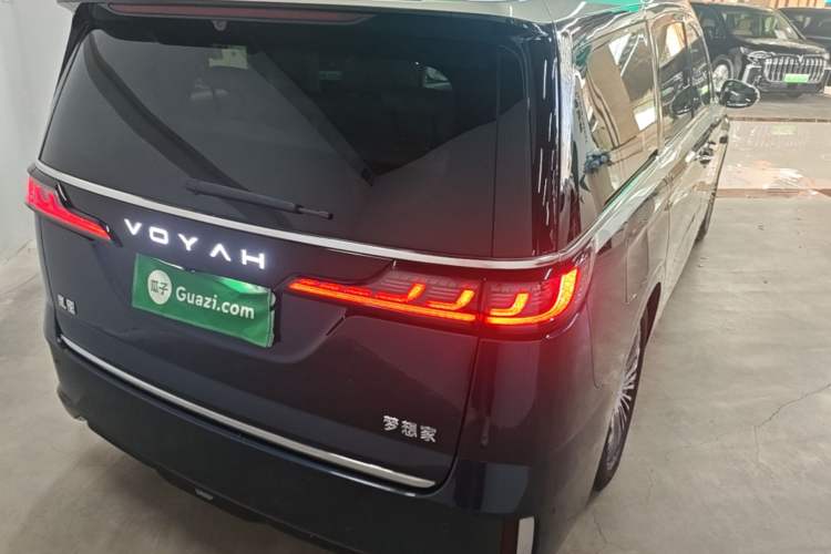 Used VOYAH Dream 2025 PHEV Four-Wheel-Drive Flagship Version – Qiankun Edition Rear Right 45 Deg