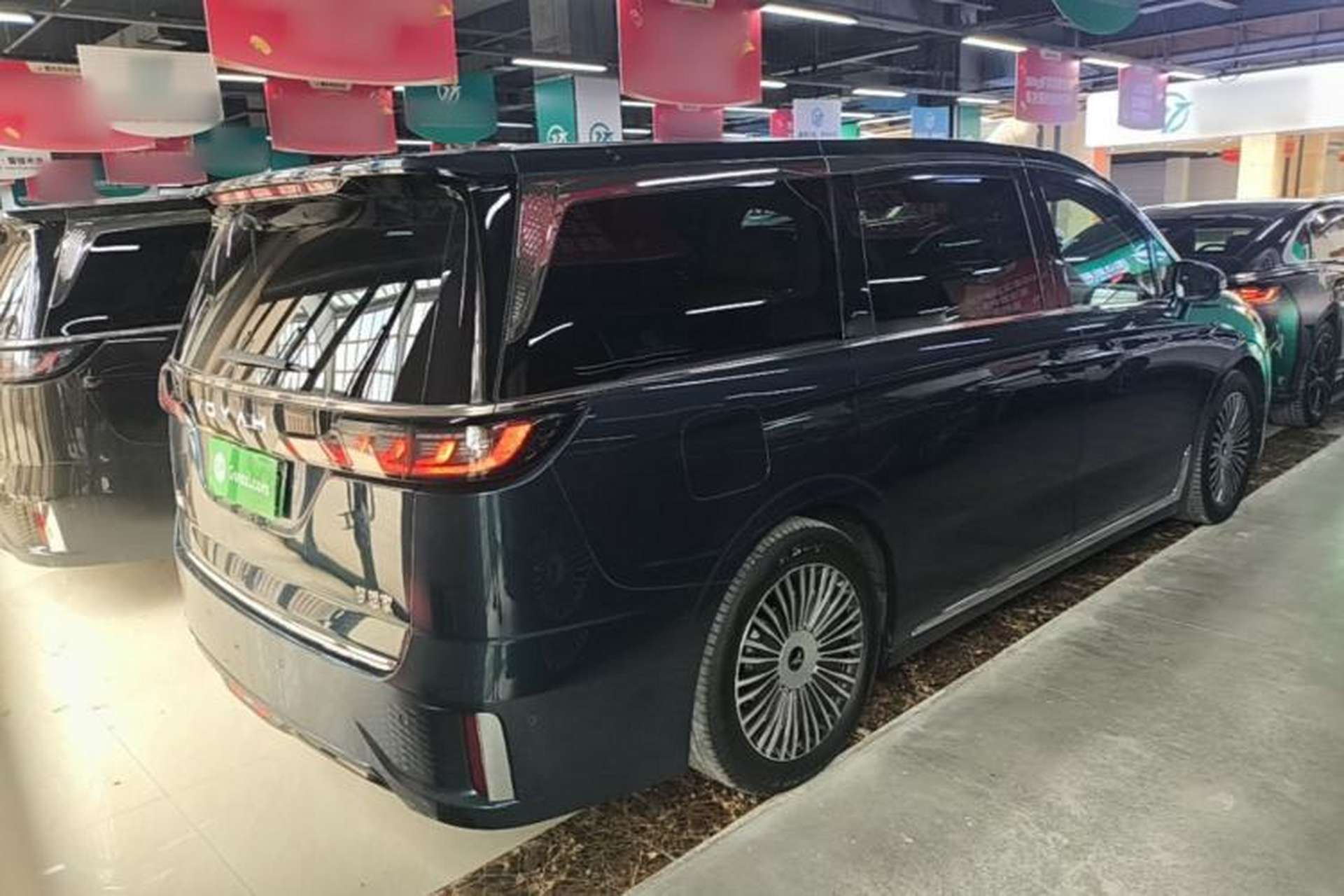 Used VOYAH Dream 2025 PHEV Four-Wheel-Drive Flagship Kunpeng Edition Rear Right 45 Deg