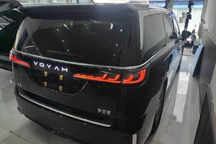 Used VOYAH Dream 2025 PHEV Four-Wheel-Drive Flagship Kunpeng Edition Rear Right 45 Deg