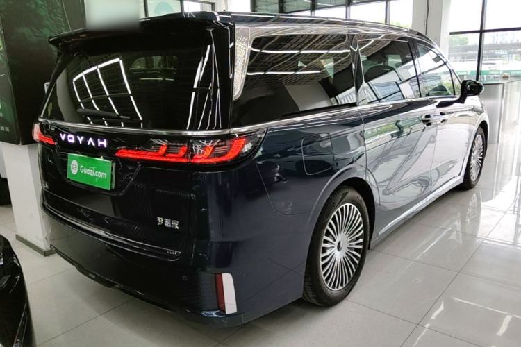 Used VOYAH Dream 2025 PHEV Four-Wheel-Drive Flagship Kunpeng Edition Rear Right 45 Deg
