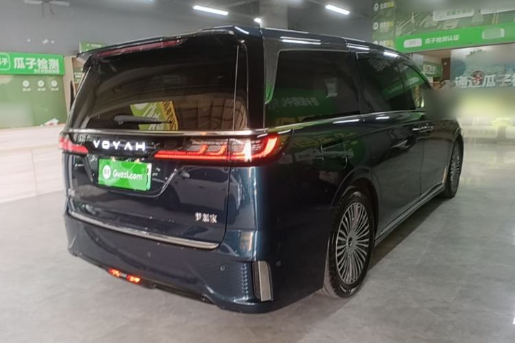 Used VOYAH Dream 2025 PHEV Four-Wheel-Drive Flagship Kunpeng Edition Rear Right 45 Deg