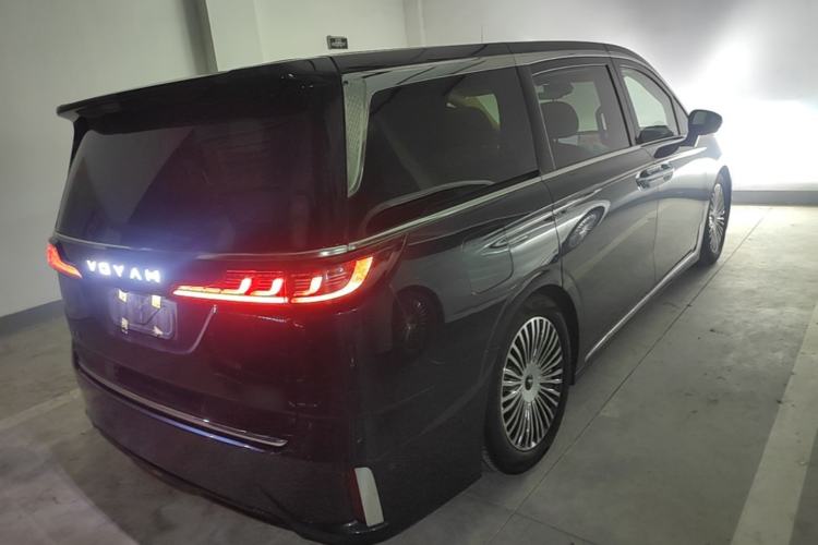 Used VOYAH Dream 2025 PHEV Four-Wheel-Drive Flagship Kunpeng Edition Rear Right 45 Deg
