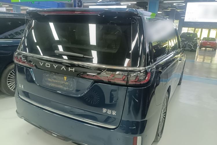 Used VOYAH Dream 2025 PHEV Four-Wheel-Drive Flagship Kunpeng Edition Rear Right 45 Deg