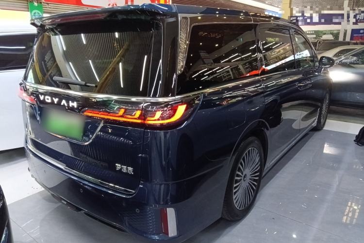 Used VOYAH Dream 2025 PHEV Four-Wheel-Drive Flagship Kunpeng Edition Rear Right 45 Deg