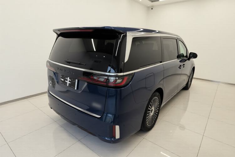 Used VOYAH Dream 2025 PHEV Four-Wheel-Drive Flagship Kunpeng Edition Rear Right 45 Deg