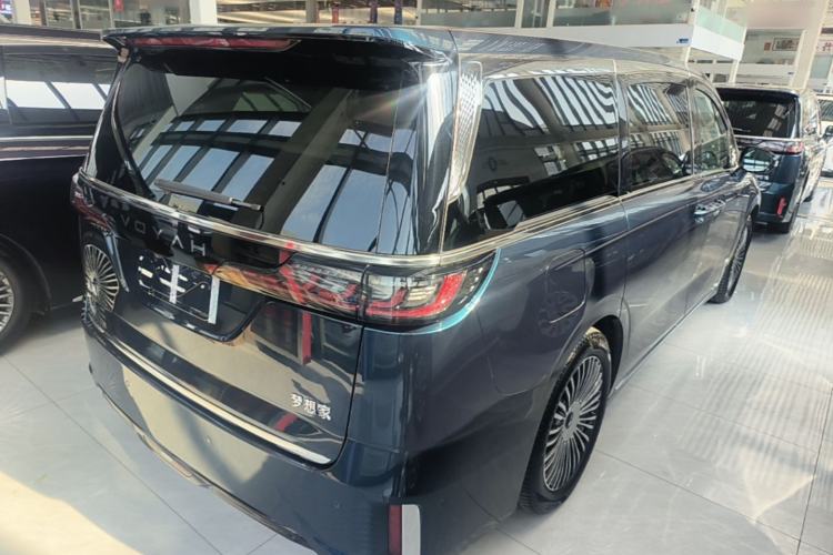 Used VOYAH Dream 2025 PHEV Four-Wheel-Drive Flagship Kunpeng Edition Rear Right 45 Deg