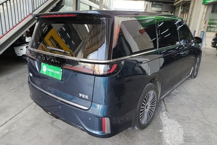 Used VOYAH Dream 2025 PHEV Four-Wheel-Drive Flagship Kunpeng Edition Rear Right 45 Deg