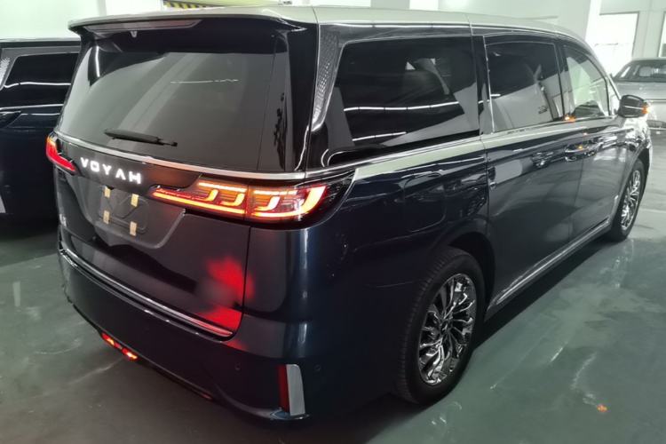 Used VOYAH Dream 2025 EV Four-Wheel-Drive Flagship Qiankun Version Rear Right 45 Deg