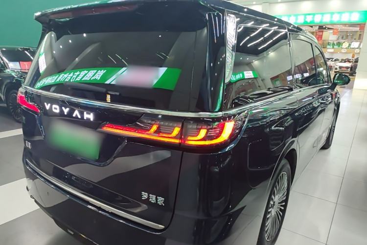 Used VOYAH Dream 2025 PHEV Four-Wheel-Drive Flagship Kunpeng Edition Rear Right 45 Deg