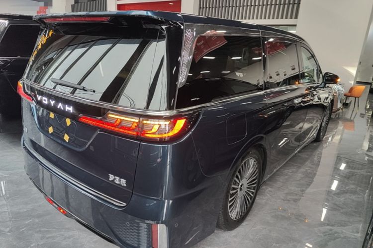 Used VOYAH Dream 2025 PHEV Four-Wheel-Drive Flagship Kunpeng Edition Rear Right 45 Deg