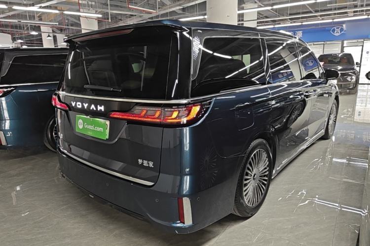 Used VOYAH Dream 2025 PHEV Four-Wheel-Drive Flagship Kunpeng Edition Rear Right 45 Deg