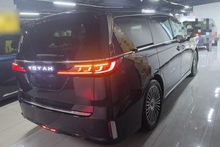 Used VOYAH Dream 2025 PHEV Four-Wheel-Drive Flagship Kunpeng Edition Rear Right 45 Deg