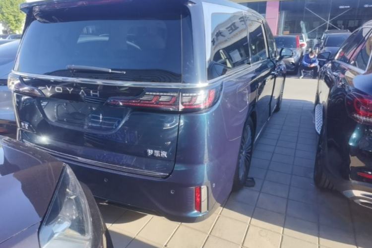 Used VOYAH Dream 2025 PHEV Four-Wheel-Drive Flagship Kunpeng Edition Rear Right 45 Deg