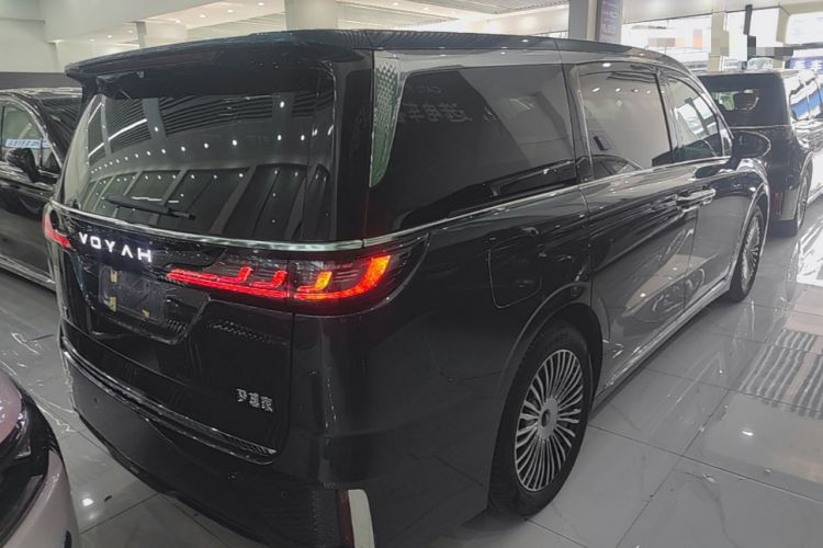 Used VOYAH Dream 2025 PHEV Four-Wheel Drive Excellence Qiankun Edition Rear Right 45 Deg