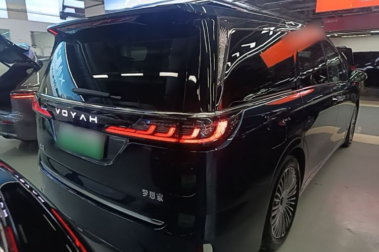 Used VOYAH Dream 2025 PHEV Four-Wheel-Drive Flagship Kunpeng Edition Rear Right 45 Deg