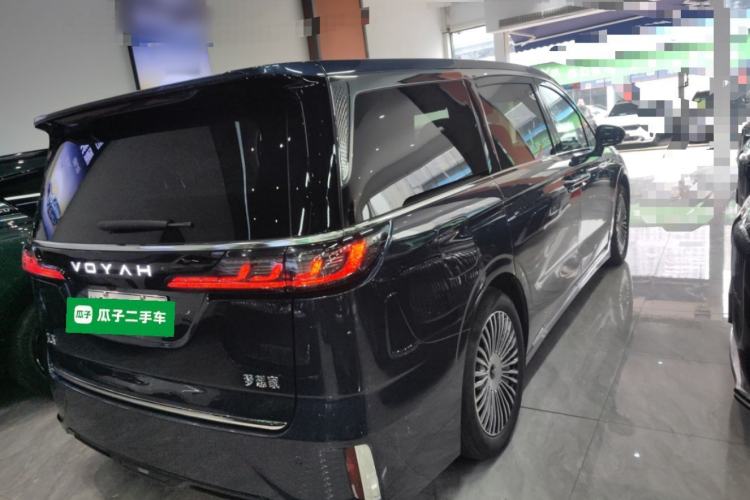 Used VOYAH Dream 2025 PHEV Four-Wheel-Drive Flagship Kunpeng Edition Rear Right 45 Deg