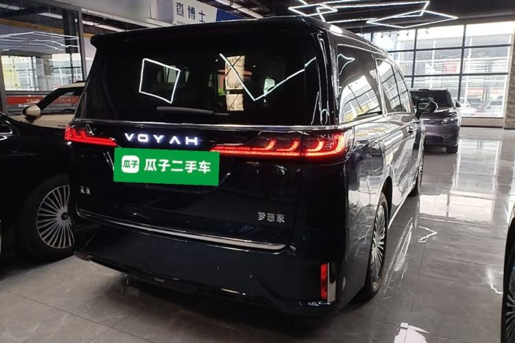 Used VOYAH Dream 2025 PHEV Four-Wheel-Drive Flagship Kunpeng Edition Rear Right 45 Deg