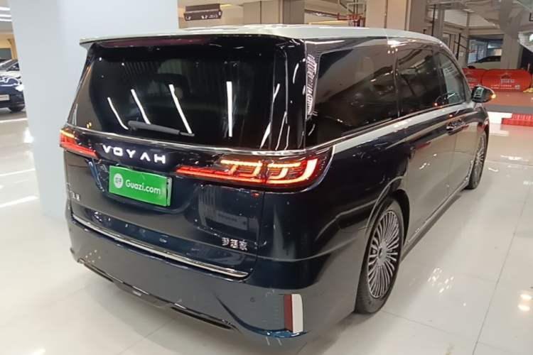 Used VOYAH Dream 2025 PHEV Four-Wheel-Drive Flagship Version – Qiankun Edition Rear Right 45 Deg