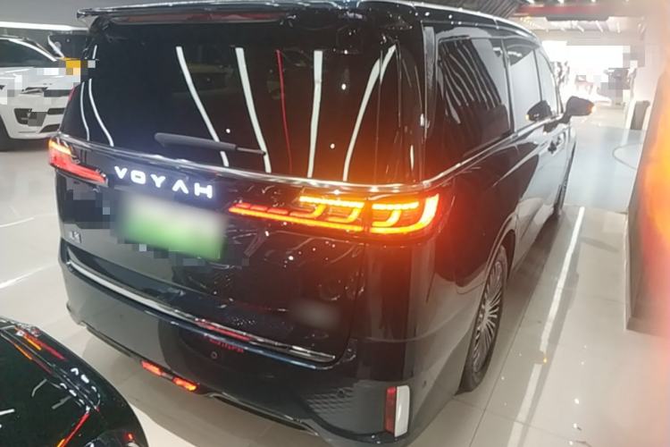 Used VOYAH Dream 2025 PHEV Four-Wheel-Drive Flagship Kunpeng Edition Rear Right 45 Deg