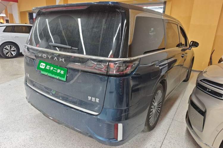 Used VOYAH Dream 2025 PHEV Four-Wheel Drive Prestige Kunpeng Edition Rear Right 45 Deg