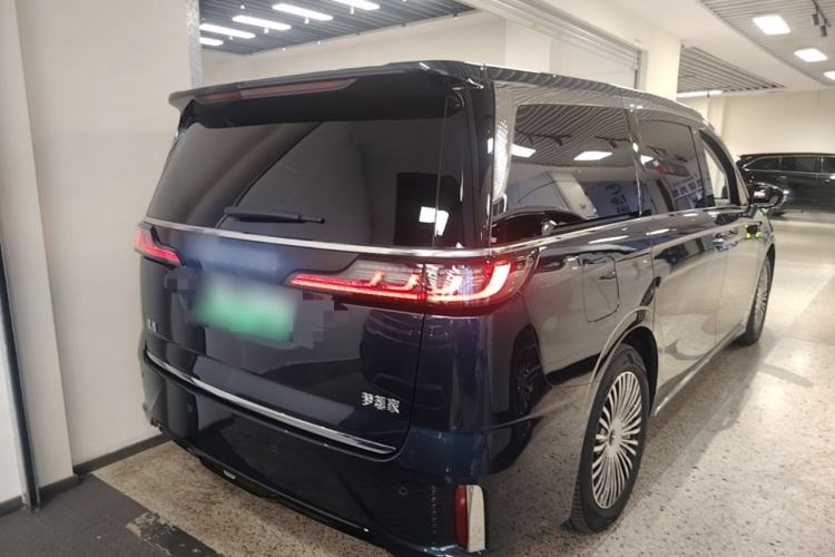 Used VOYAH Dream 2025 PHEV Four-Wheel Drive Prestige Kunpeng Edition Rear Right 45 Deg