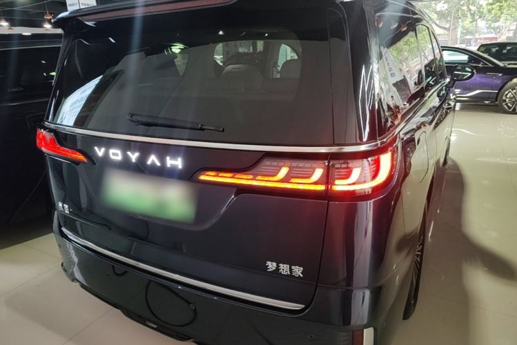 Used VOYAH Dream 2025 PHEV Four-Wheel Drive Prestige Kunpeng Edition Rear