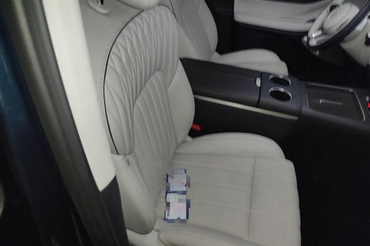 Used VOYAH Dream 2025 PHEV Four-Wheel-Drive Flagship Kunpeng Edition Right Front Seat