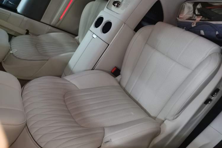 Used VOYAH Dream 2025 PHEV Four-Wheel-Drive Flagship Kunpeng Edition Right Front Seat
