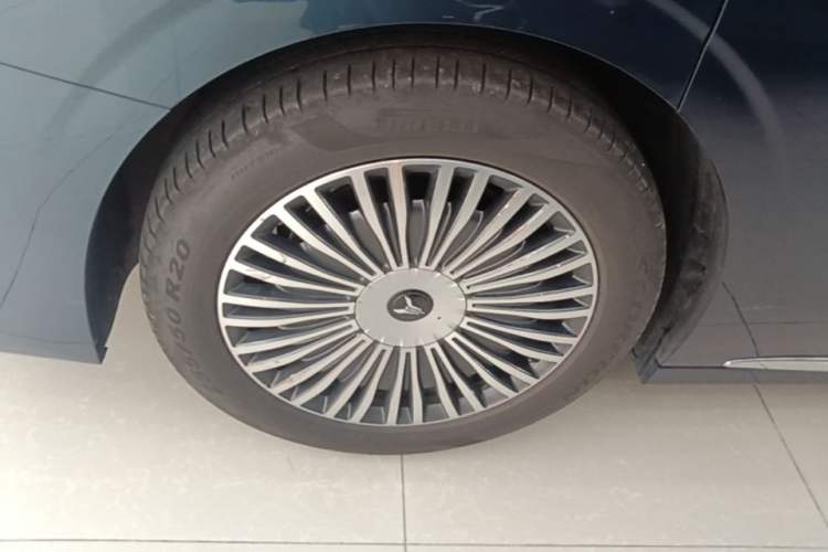 Used VOYAH Dream 2025 PHEV Four-Wheel-Drive Flagship Kunpeng Edition Right Rear Wheel Hub