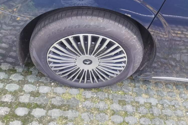 Used VOYAH Dream 2025 PHEV Four-Wheel-Drive Flagship Kunpeng Edition Right Rear Wheel Hub