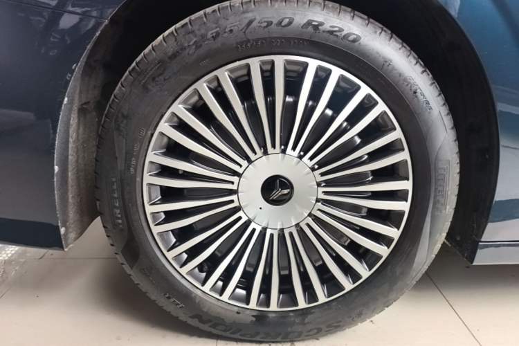 Used VOYAH Dream 2025 PHEV Four-Wheel-Drive Flagship Version – Qiankun Edition Right Rear Wheel Hub